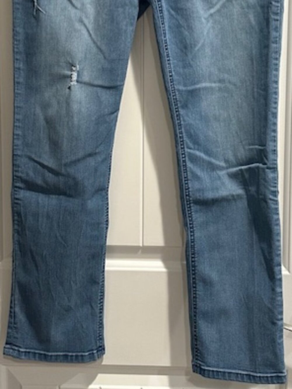 EUC Democracy Straight Leg Medium Wash Jeans w/ "Ab" Technology size- 14 - Picture 2 of 4